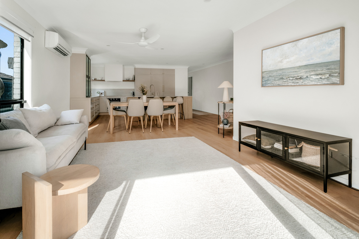 Bright open-plan living, dining and kitchen space designed for relaxing and spending time together.