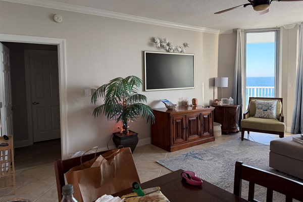 Family room, TV, Gulf view