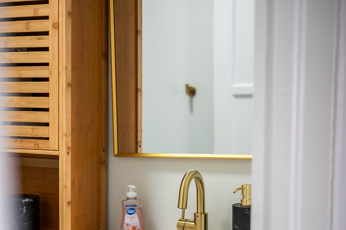 Updated bathroom features!