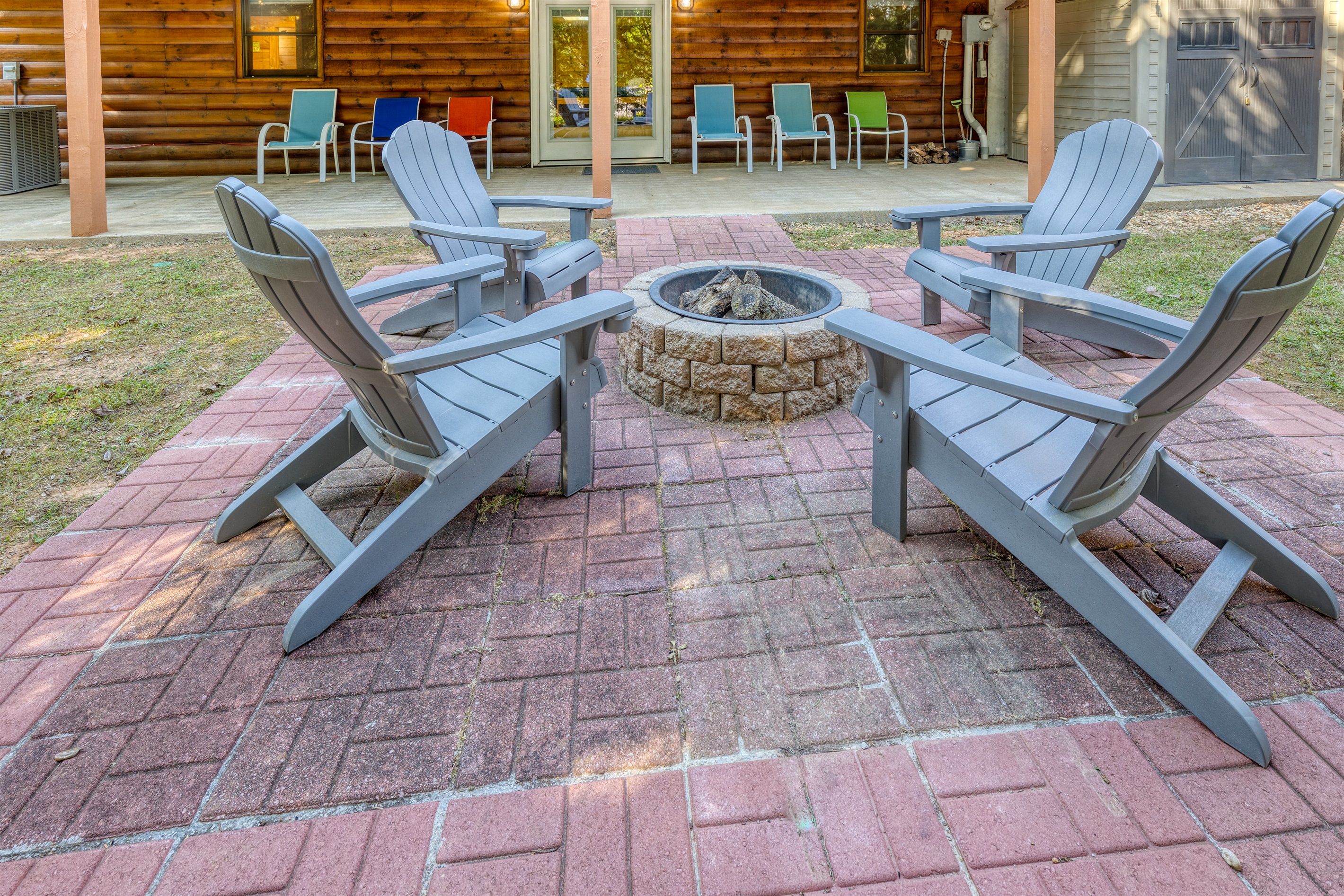 Fire Pit Area (Backyard)