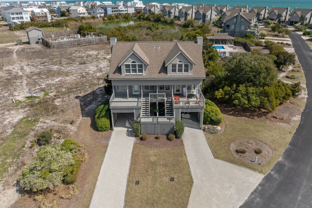 The perfect location - right next door to the community pool