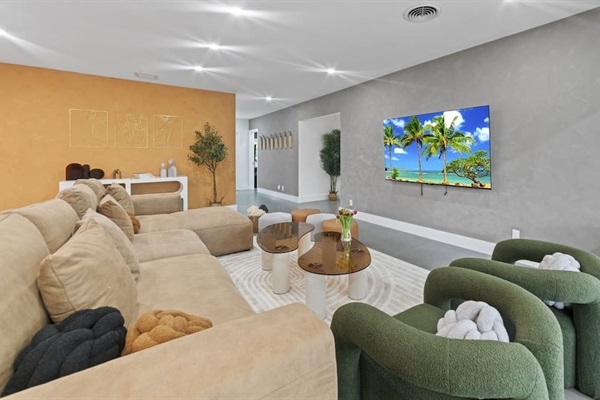 [Living area] 75" Roku TV