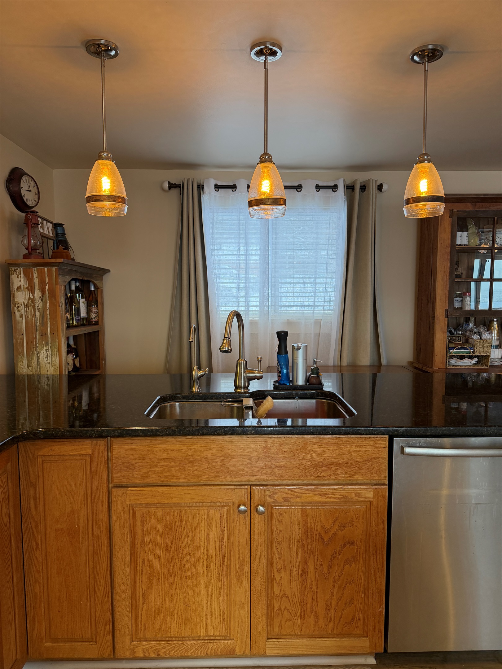 Spacious kitchen with island