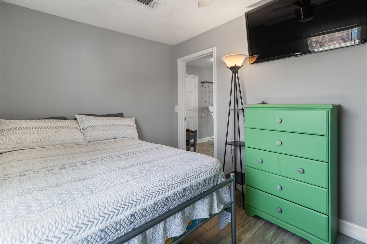 Bedroom 2(upstairs)