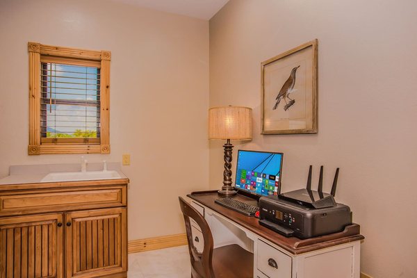 Main-level business center, computer and printer provided, Splashing at the Bluff
