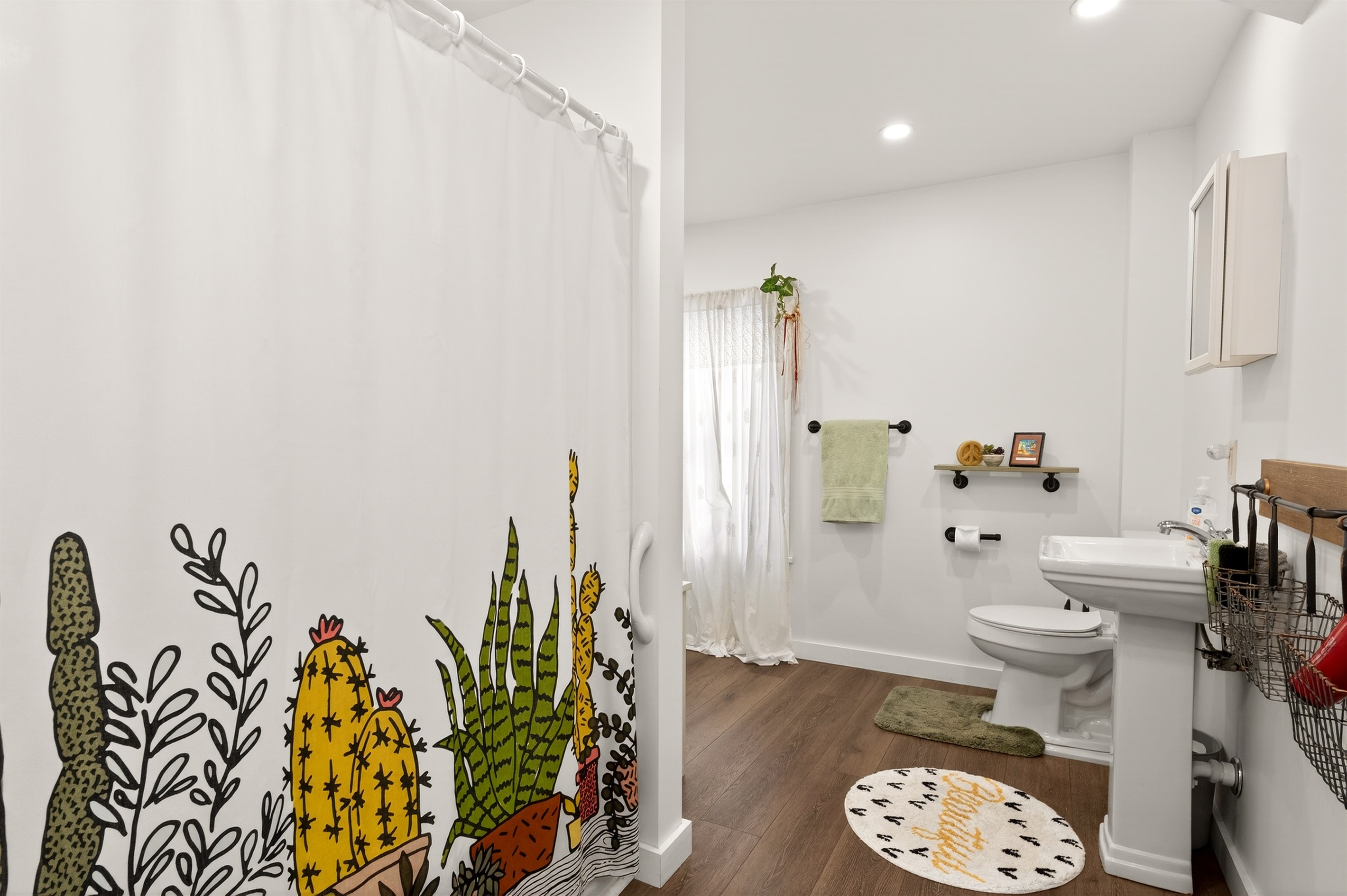 Huge main floor full bathroom