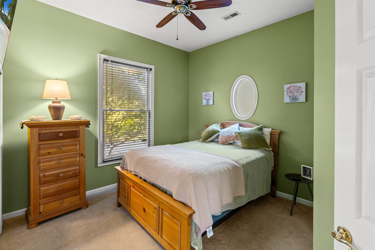 Queen in 2nd Bedroom