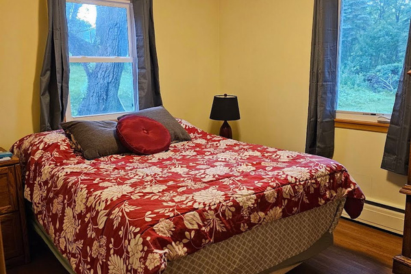 Queen bed