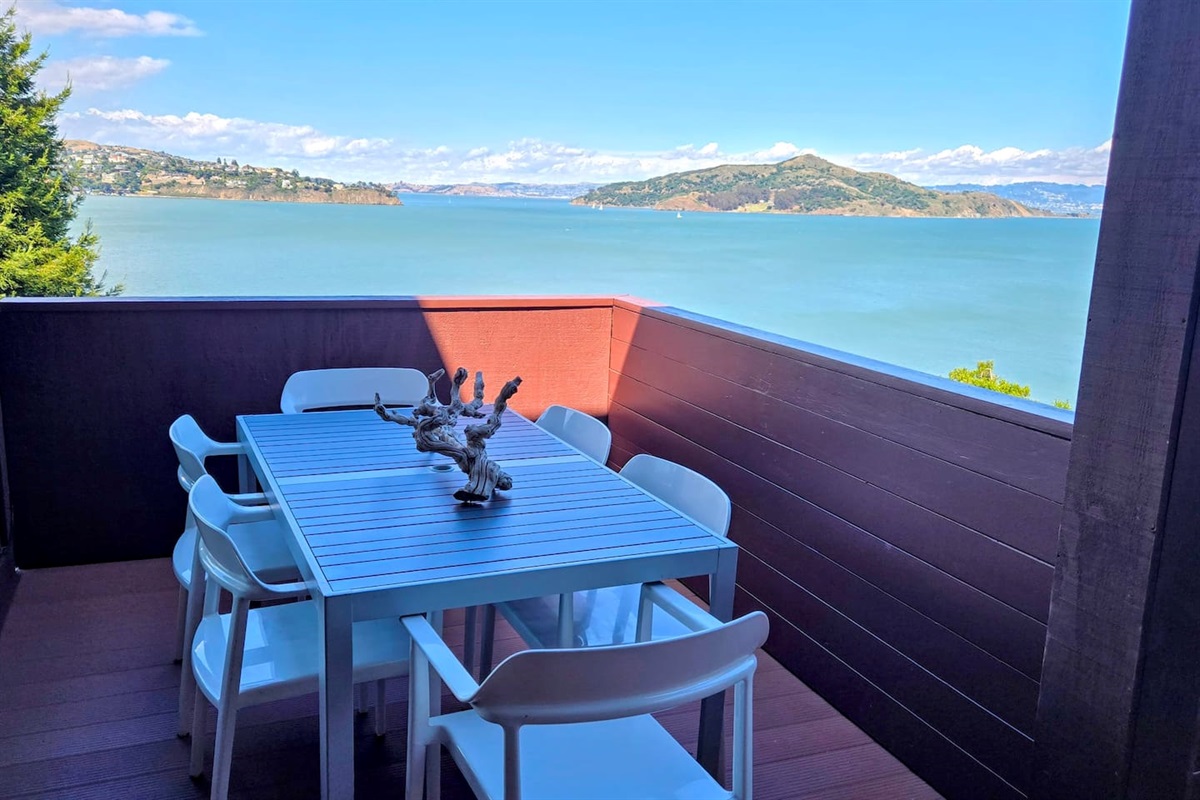 Outdoor Dining Room
