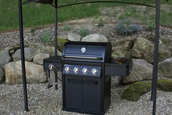 Gas grill