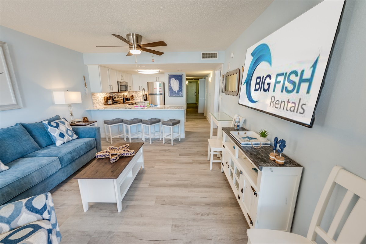 Amazing Living Room with Stunning Views🌊☀️