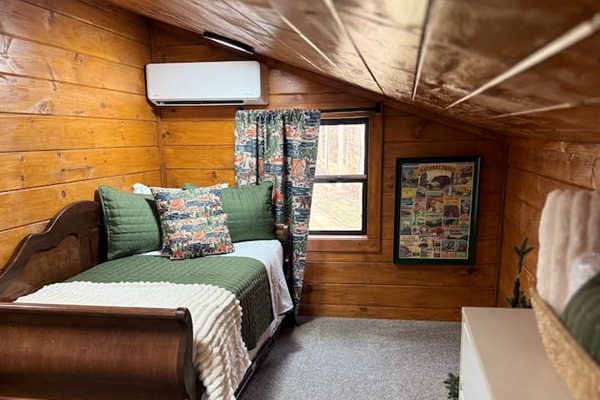 Designed for flexibility, the twin trundle provides additional sleeping space, complete with linens prepared for effortless setup.