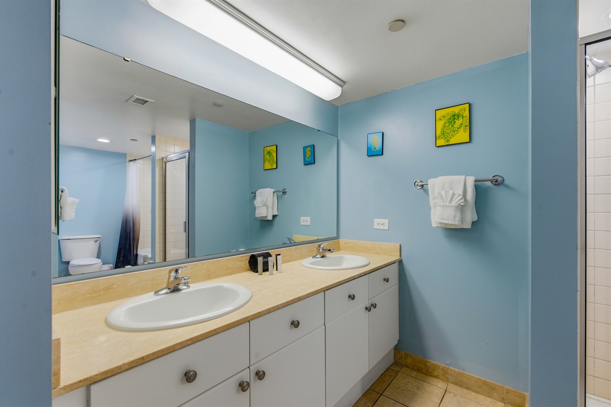 2nd master suite bathroom