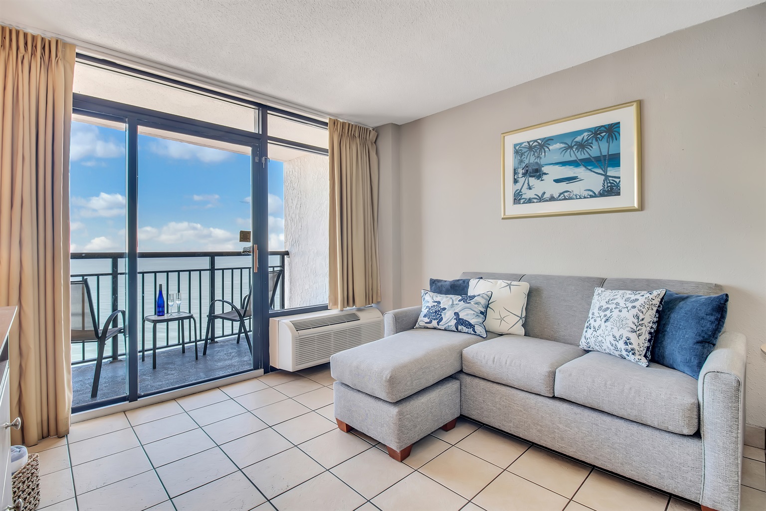 Let the sunshine enter your space and feel the coastal paradise vibe