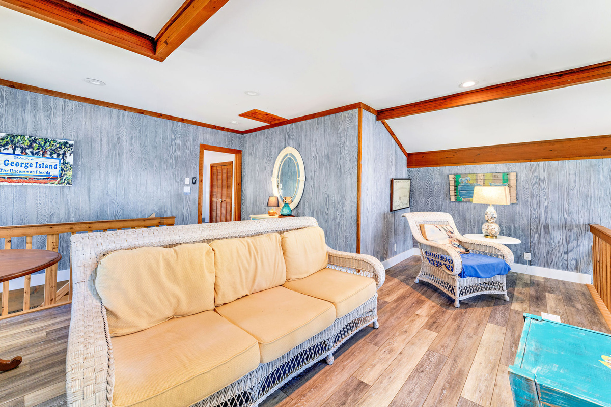 2nd Living Room