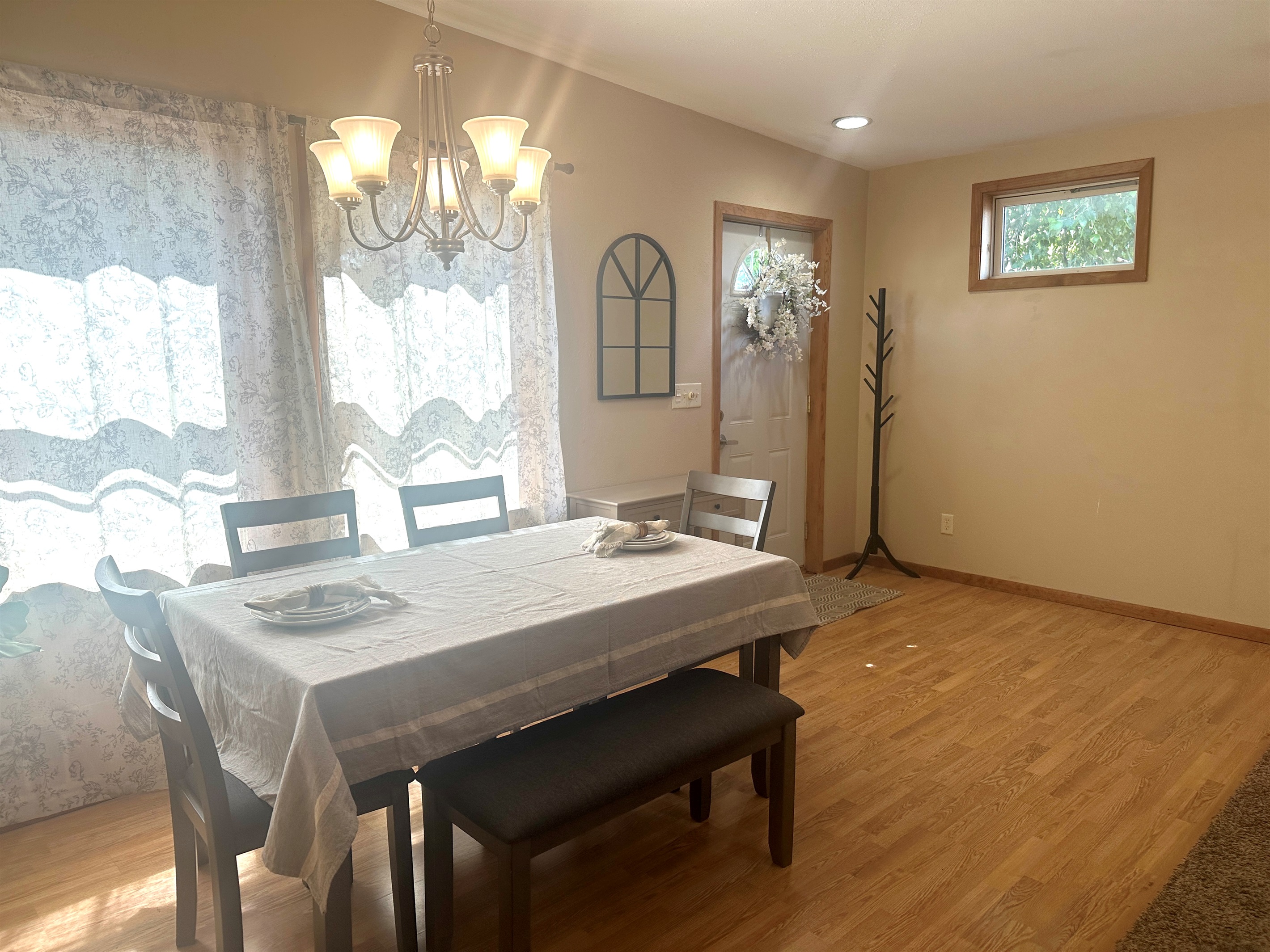 Enjoy a meal together in this lovely dining area. 