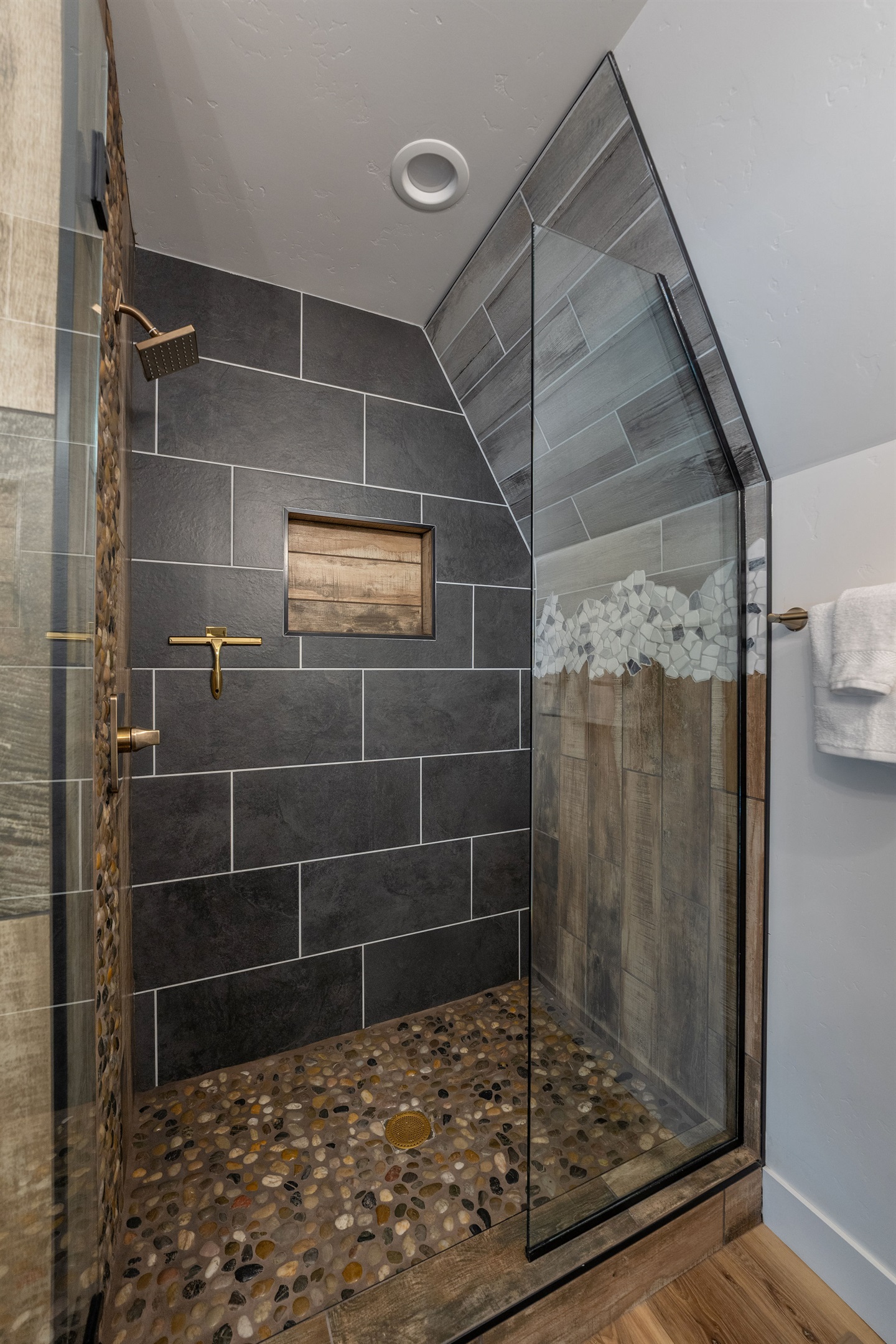 Custom Walk In Shower On The Loft