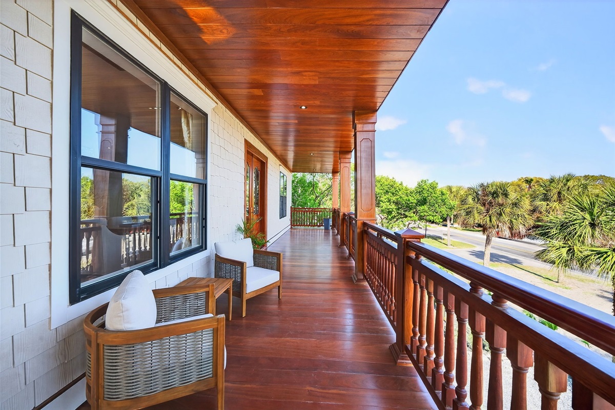 Front Porch | Rosewood Retreat | 2605 Palm Blvd, Isle of Palms, SC | IOP Escapes