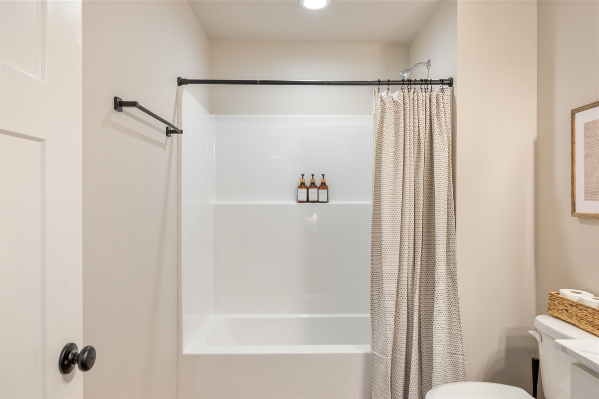 Guest bath - Shampoo | Conditioner | Bodywash