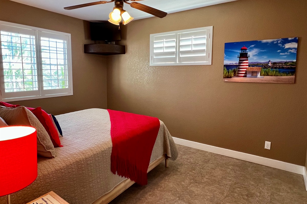 Bedroom 3 | Queen Bed | Smart TV