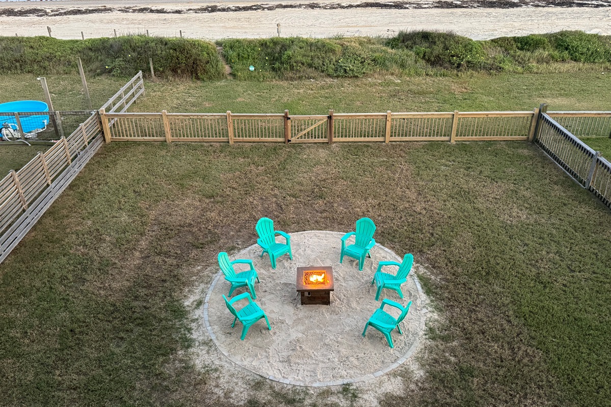 fef1aa94b02840cdbfb07892d7d815bb Large | Beachhouse | Texas | TX | Vacation Homes | Galveston | Crystal Beach | Kokomo | Breezy Days | Beachfront Elegance | Sunrise Serenity | Southern Sands Property Management, LLC