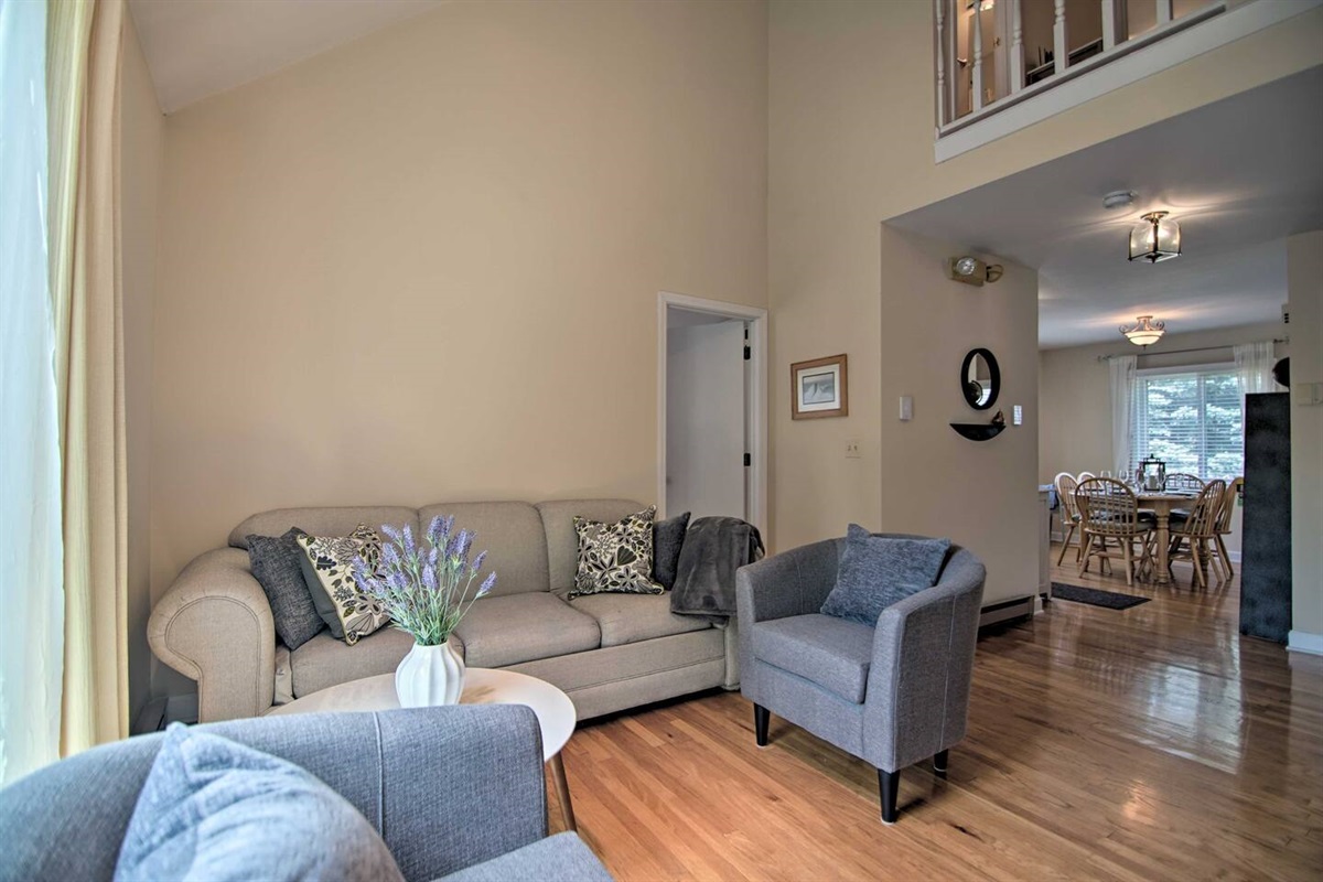 3Br Unit: The open concept modern design allows for maximum interaction between family and friends while catching up and reminiscing together about old times.