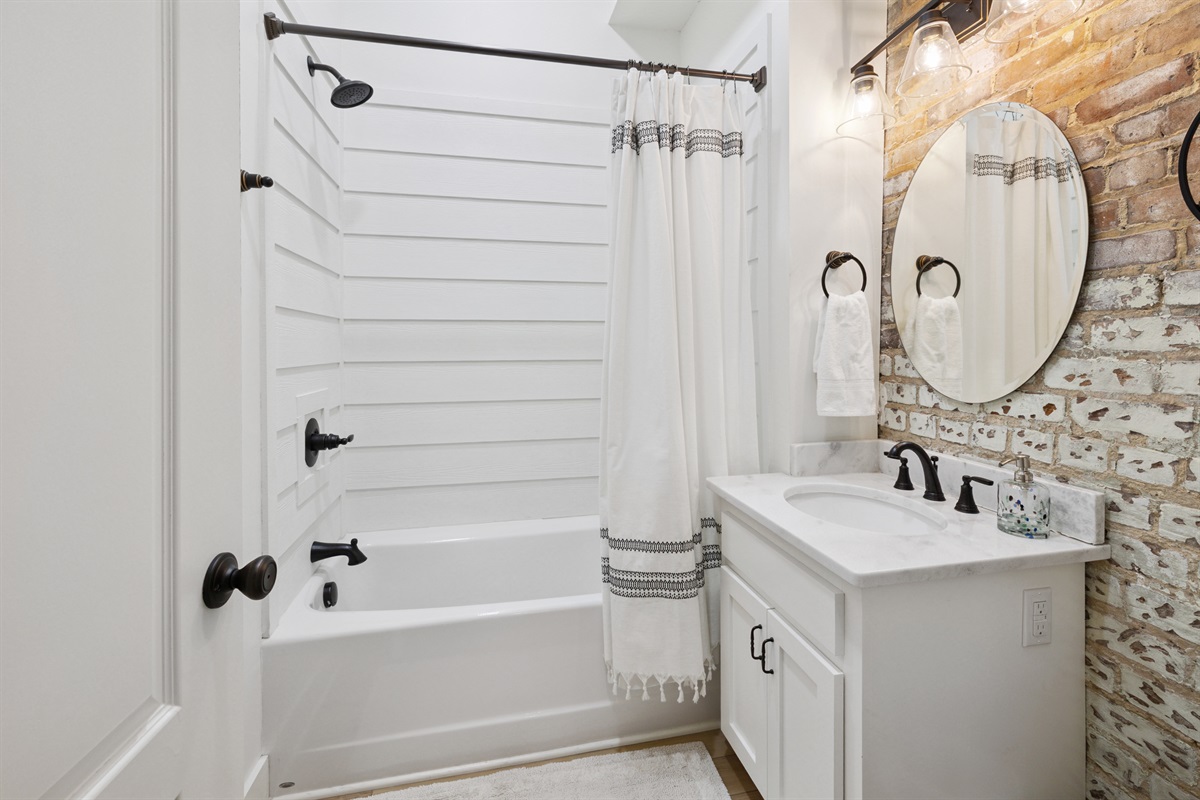 Bathroom #2-Located in hallway beside the  Bedroom #2