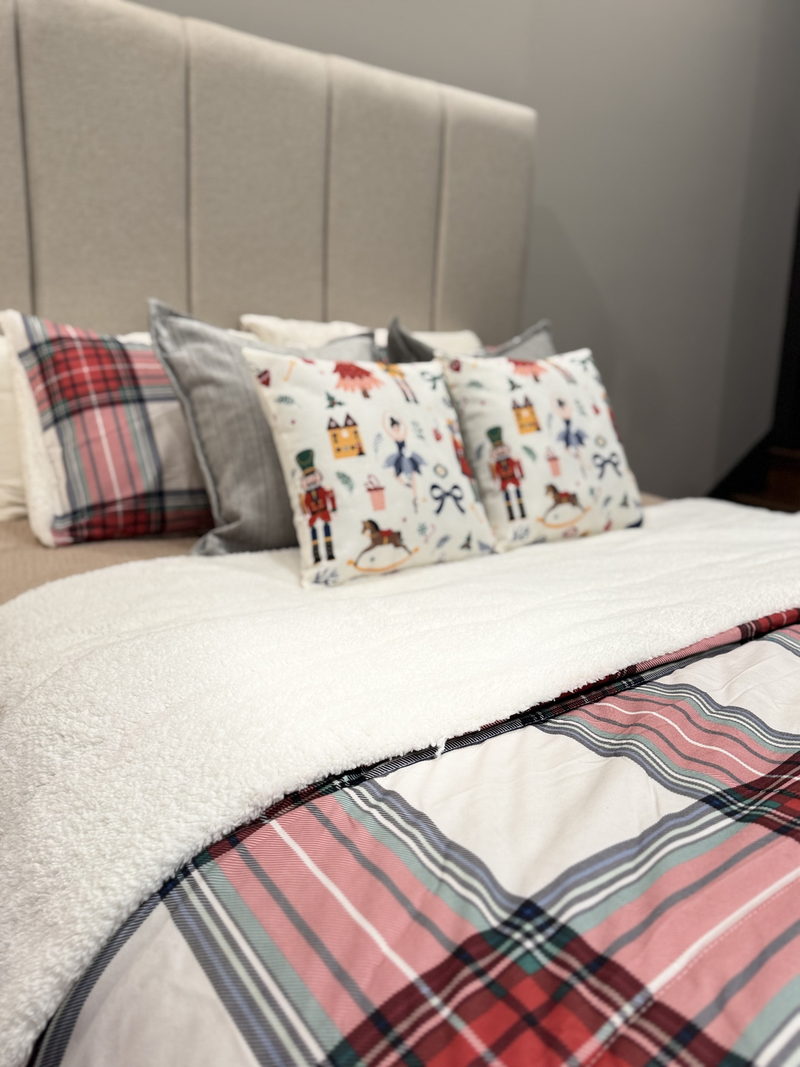 Holiday Bedding