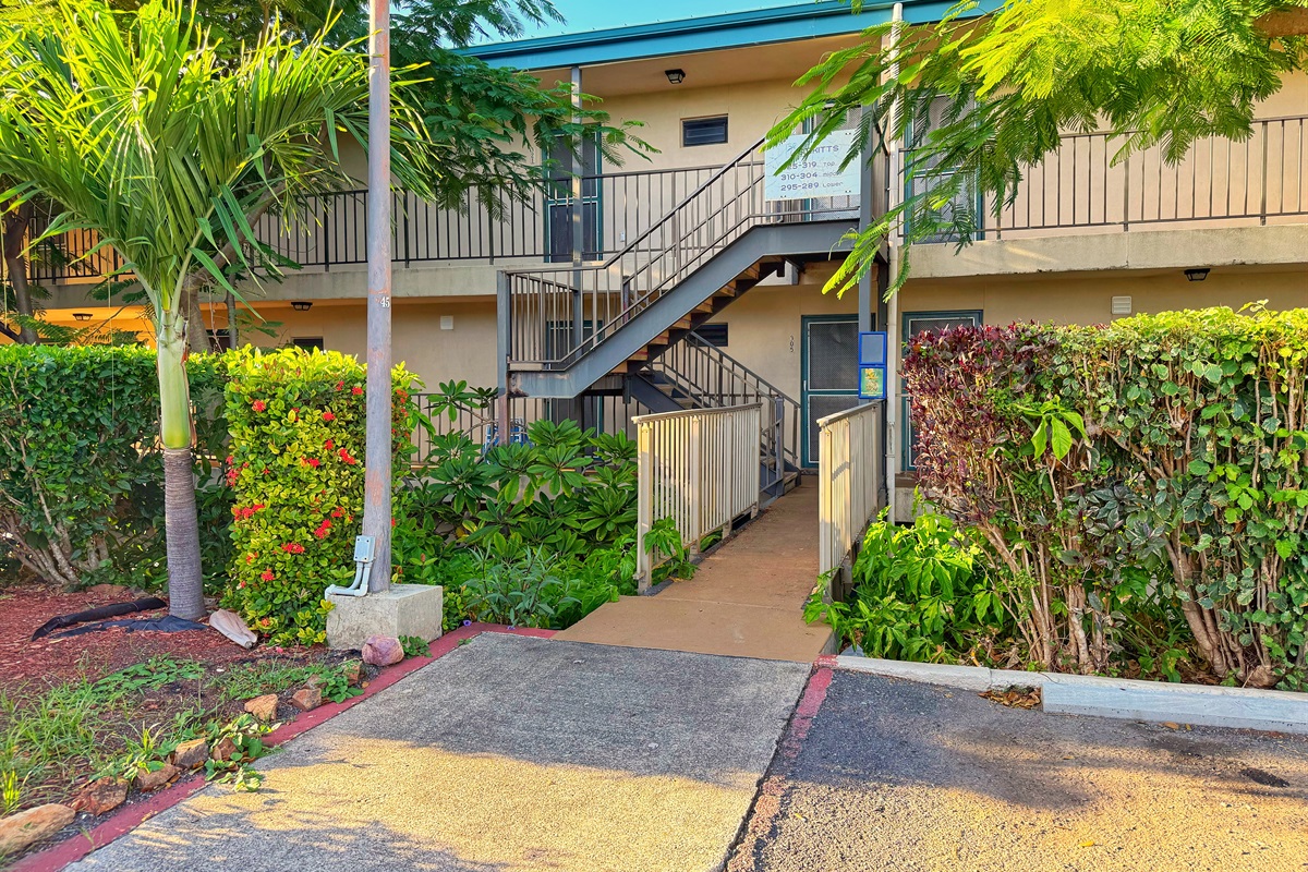 Step-free access to the condo. It's on the 3rd floor but you walk from the parking area to the 3rd floor.