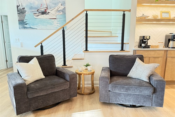 Cue cozy corner. Twice the comfort, zero the stress