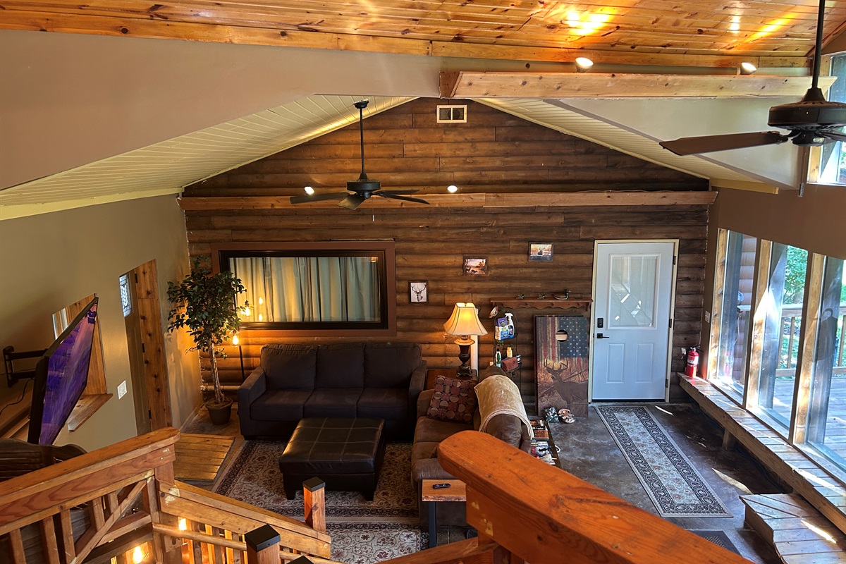 Climate controlled area for relaxing, reading, playing games and viewing local wildlife in the back yard.