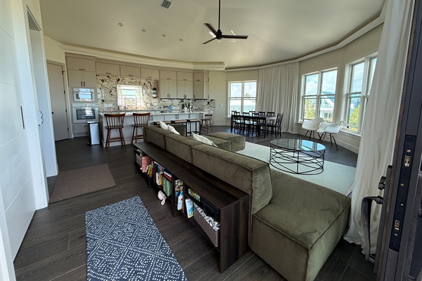 Kitchen, dining and living room