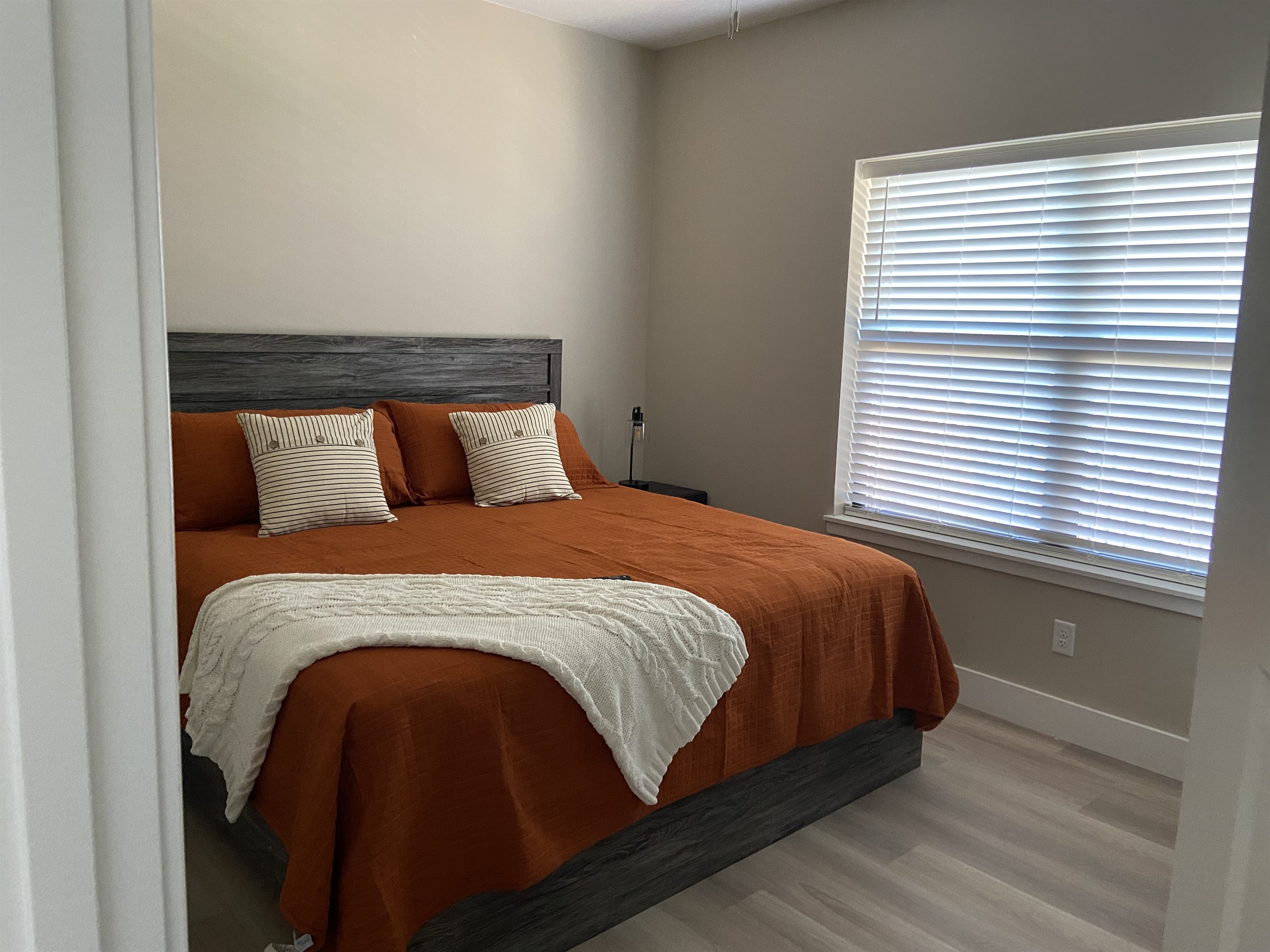 Main level king bedroom #2