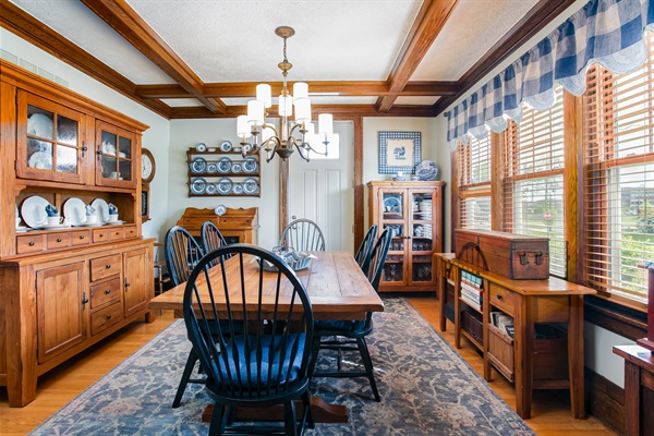 Spacious 4-Bedroom Home 1 Mi to ND Stadium!, photo 24