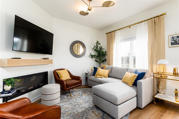 Rear Living Room
