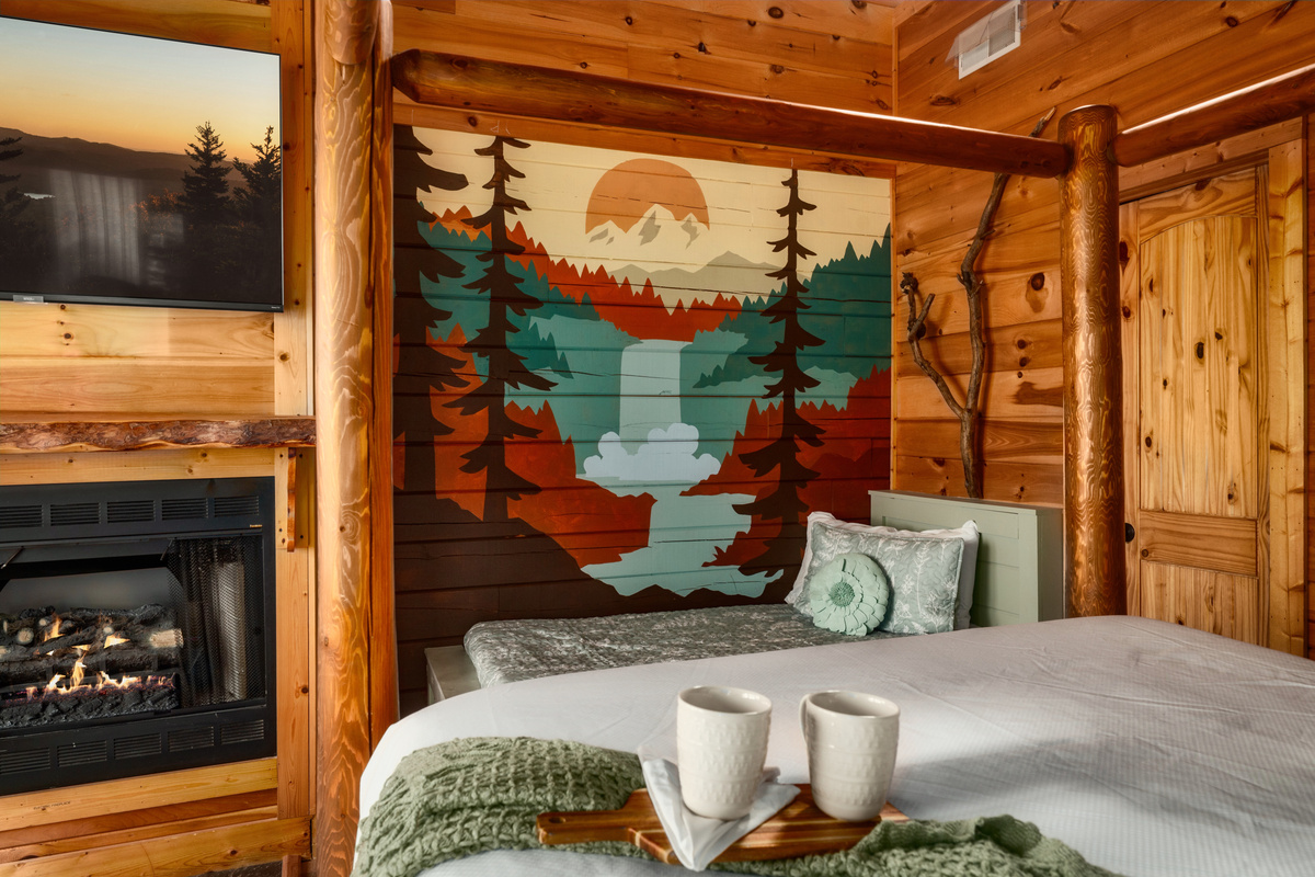 Themed bedrooms with murals- waterfalls room!