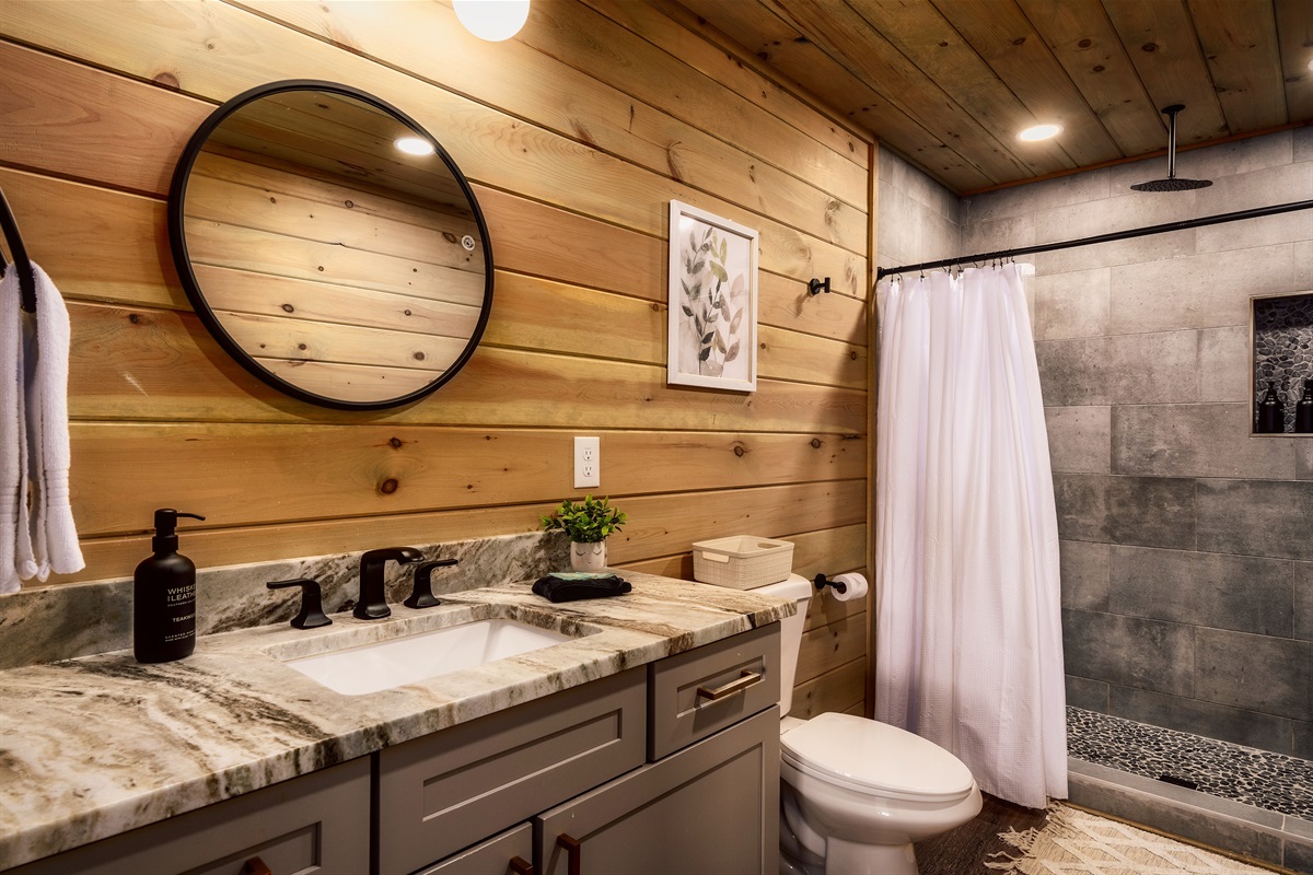 Clean lines and modern finishes. Freshen up in style.