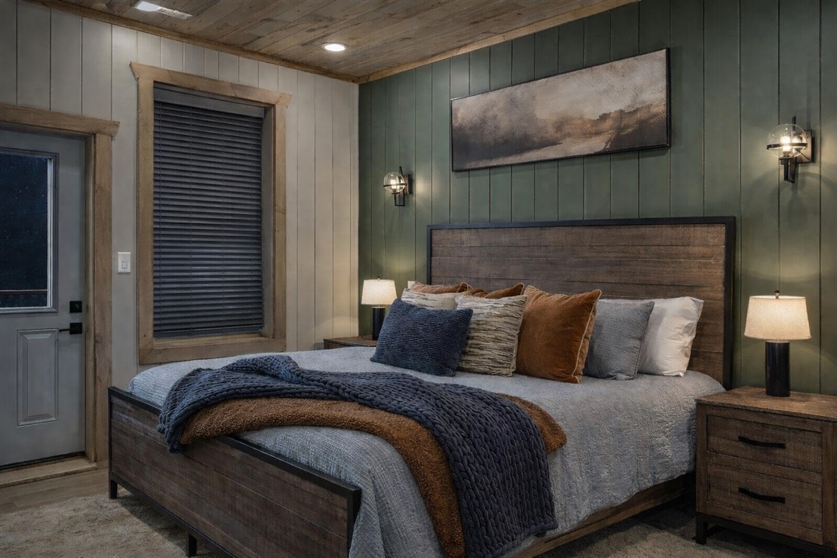 King suite with ensuite bath