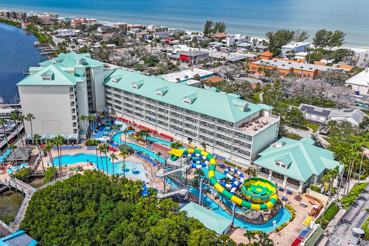 Bird's eye view of waterpark and Gulf