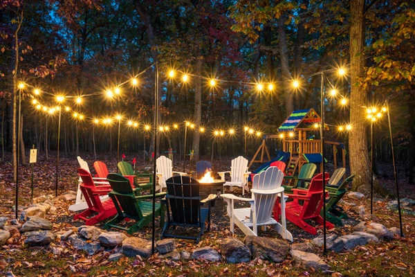 Evenings that feel a little magical — s’mores for the kids, stories for the grown-ups, and twinkle lights wrapping it all together.