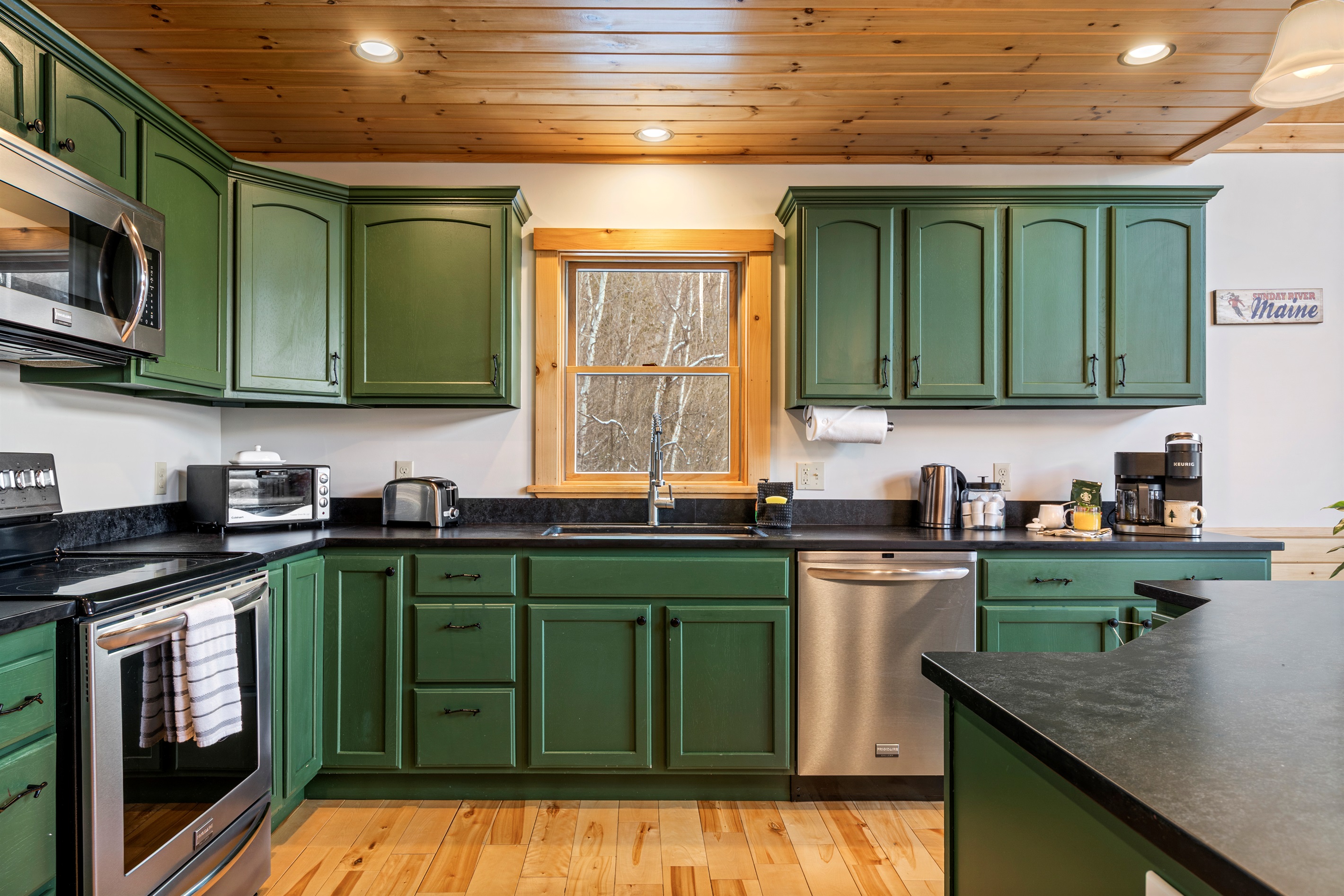 Everything you need to prepare delicious meals is right at your fingertips.