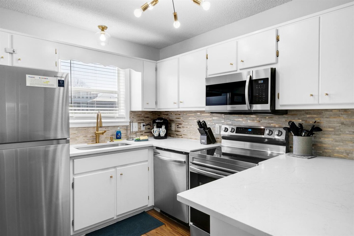UPDATED kitchen- brand new stainless steel appliances 