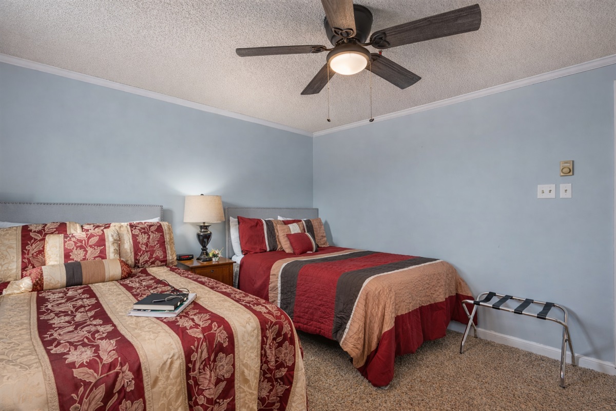 Accommodate your group comfortably.