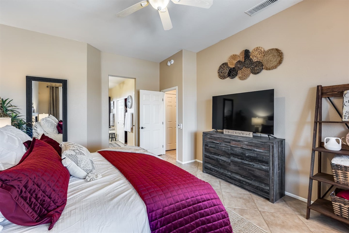 Cozy Cactus Pad in The Grande! Heated Pool|Hot Tub — Cozy Cactus Pad with Pool in Surprise, Surprise, Arizona — photo 12